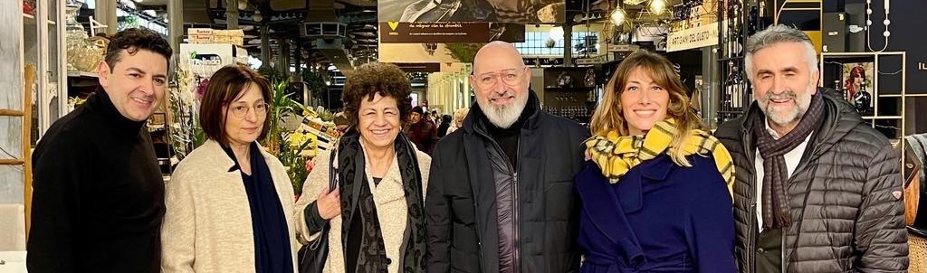 Bonaccini all’Albinelli: «Mercati storici da tutelare e valorizzare»